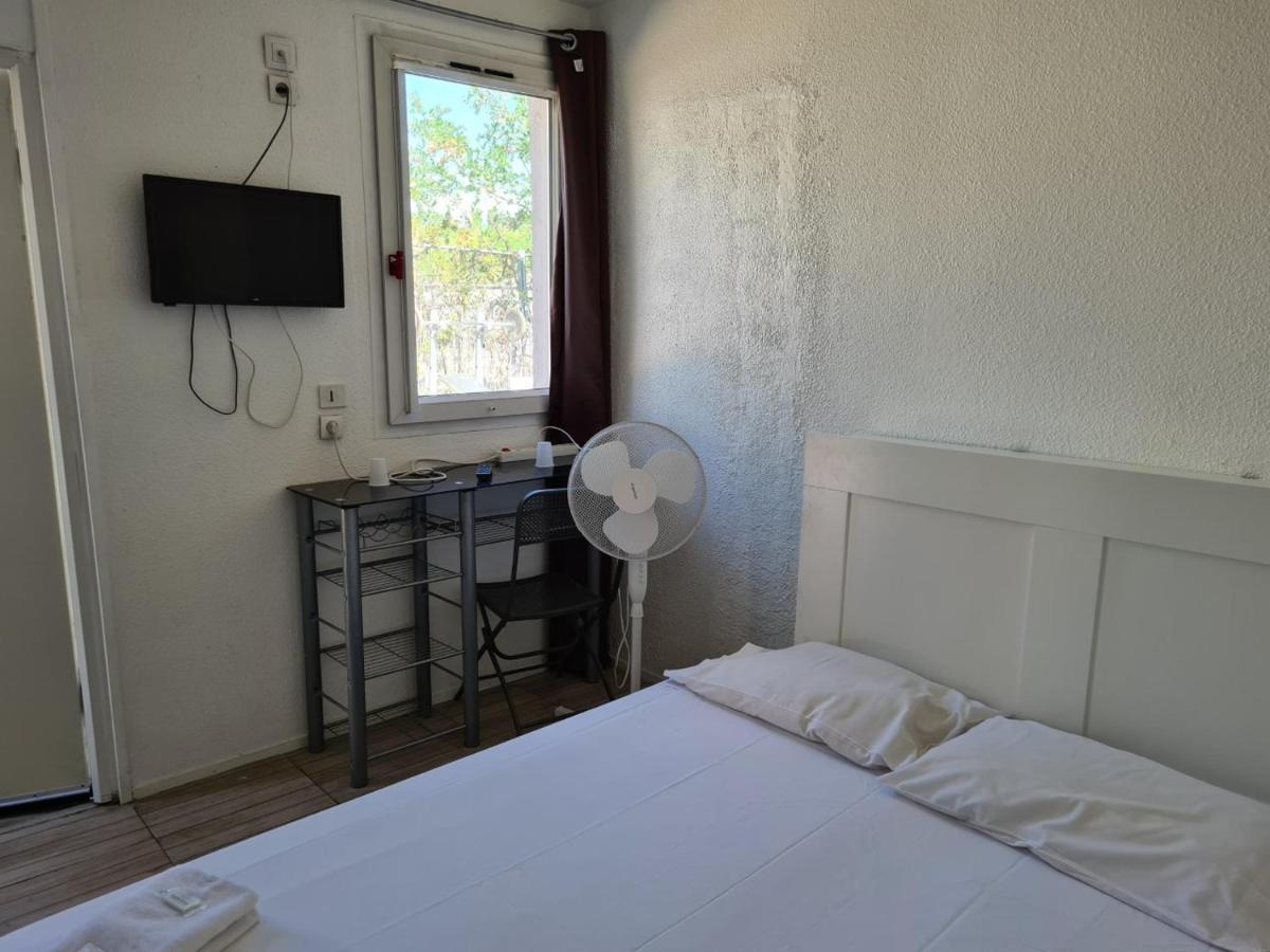 Hotel Paradise Vitrolles  Esterno foto